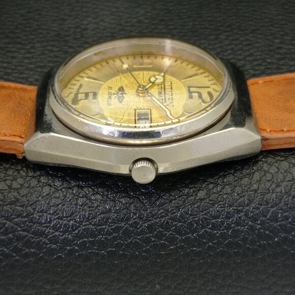 Vintage 1980 Citizen Automatic Mens Silver Watch W/daydate & Gold accents - Picture 4 of 7